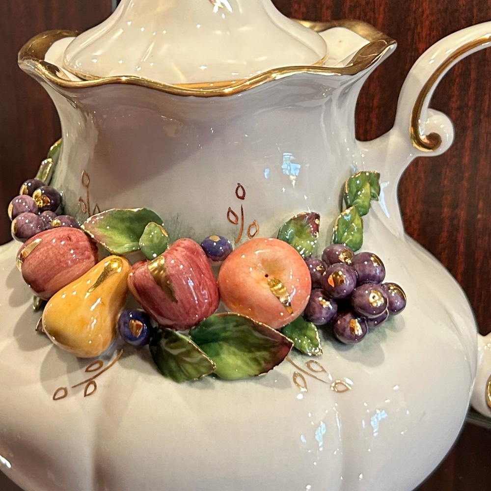 Vintage 3D Fruit Teapot Philippines Ceramic Relief Gold Tone Trim 7" High w/Lid - Picture 4 of 16